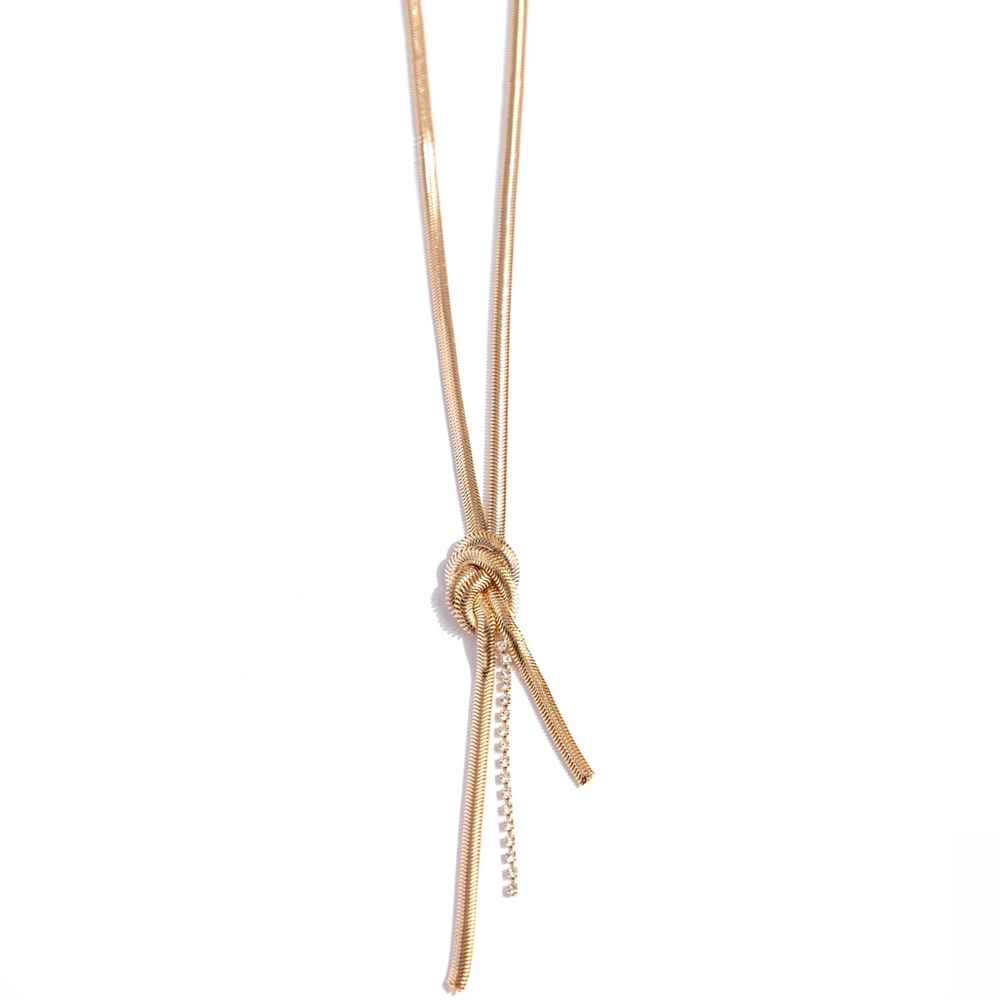 Elegant Gold Knot Necklace